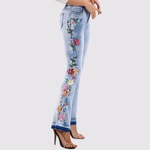 Floral Embroidered Flared Light Blue Jeans